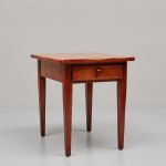 1077 4417 LAMP TABLE
